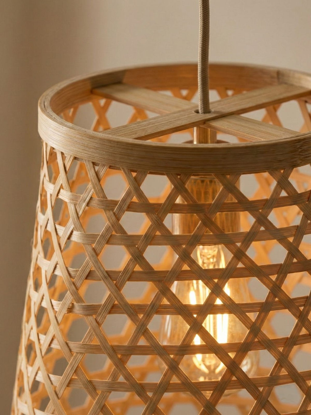 Velune Handcrafted Bamboo Lamp